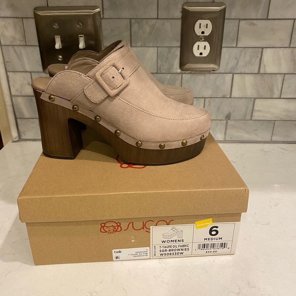 Women clogs